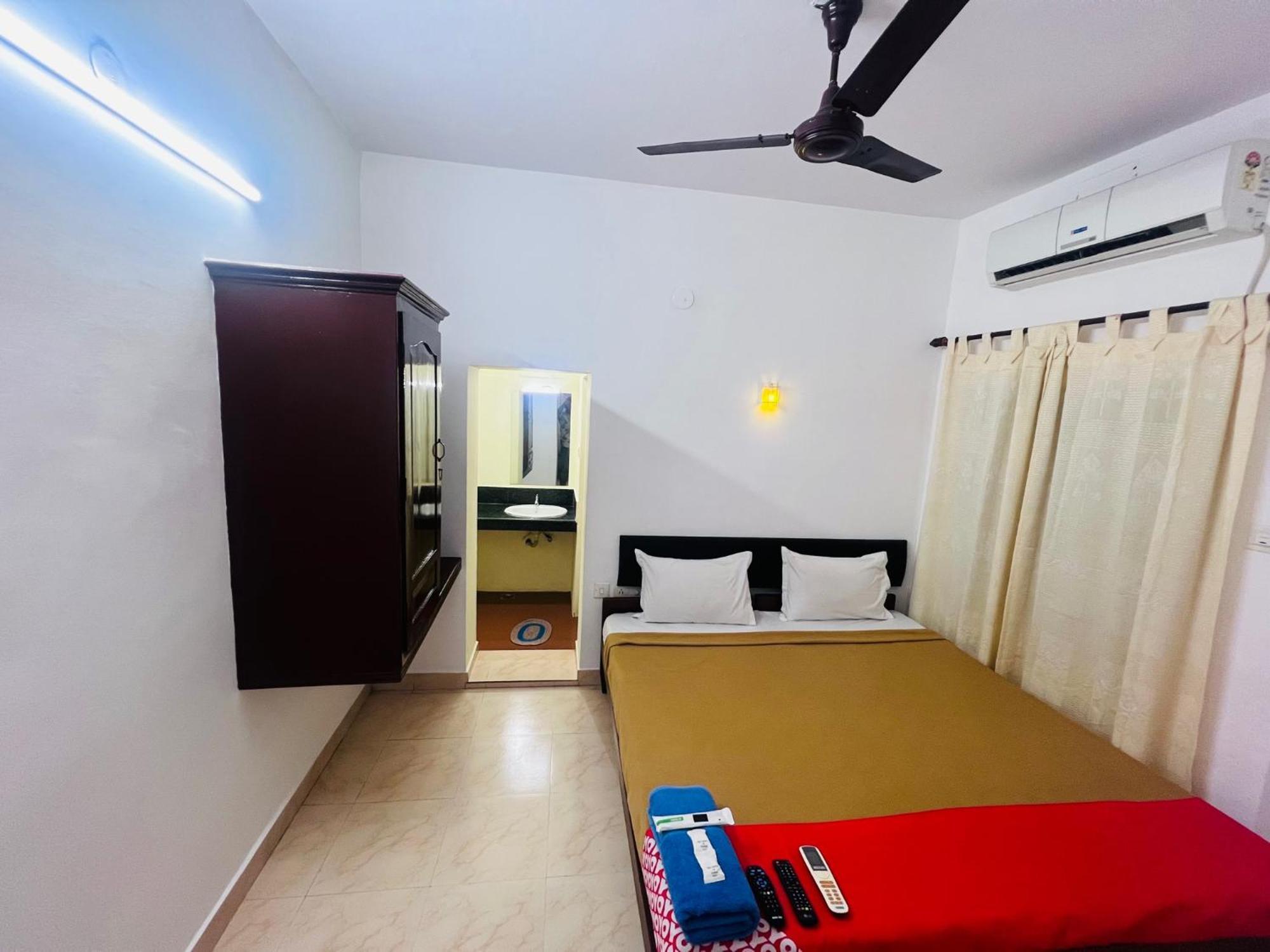 Hotel Sunday - Townhouse Club Airport Trivandrum Thiruvananthapuram Exterior foto